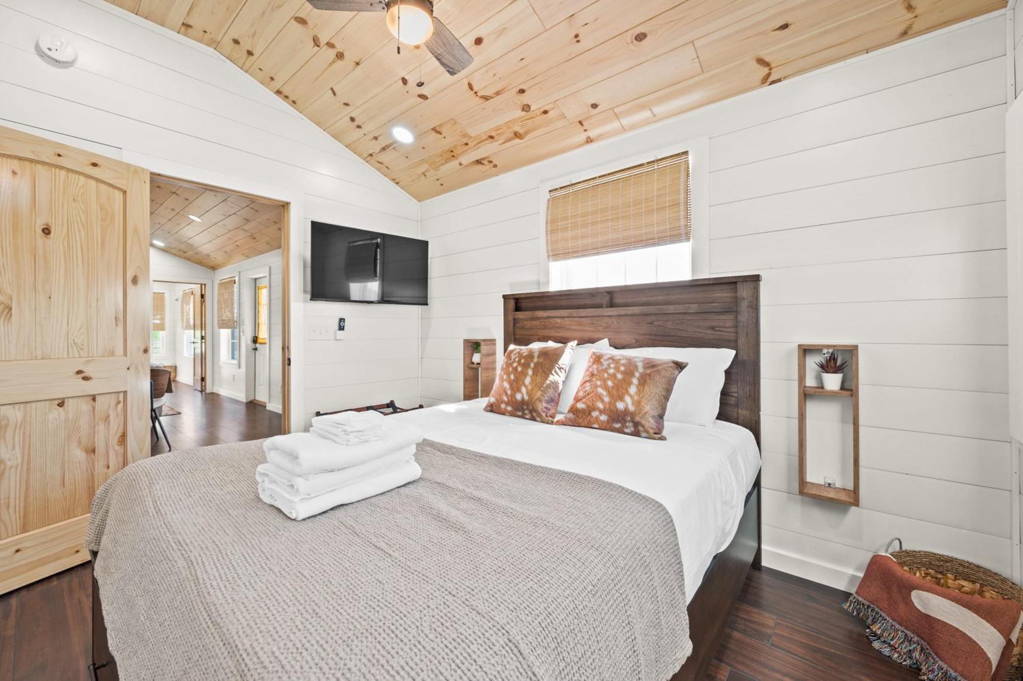 The Lodges At Eden Reserve - Cabins Near Ark Williamstown Εξωτερικό φωτογραφία