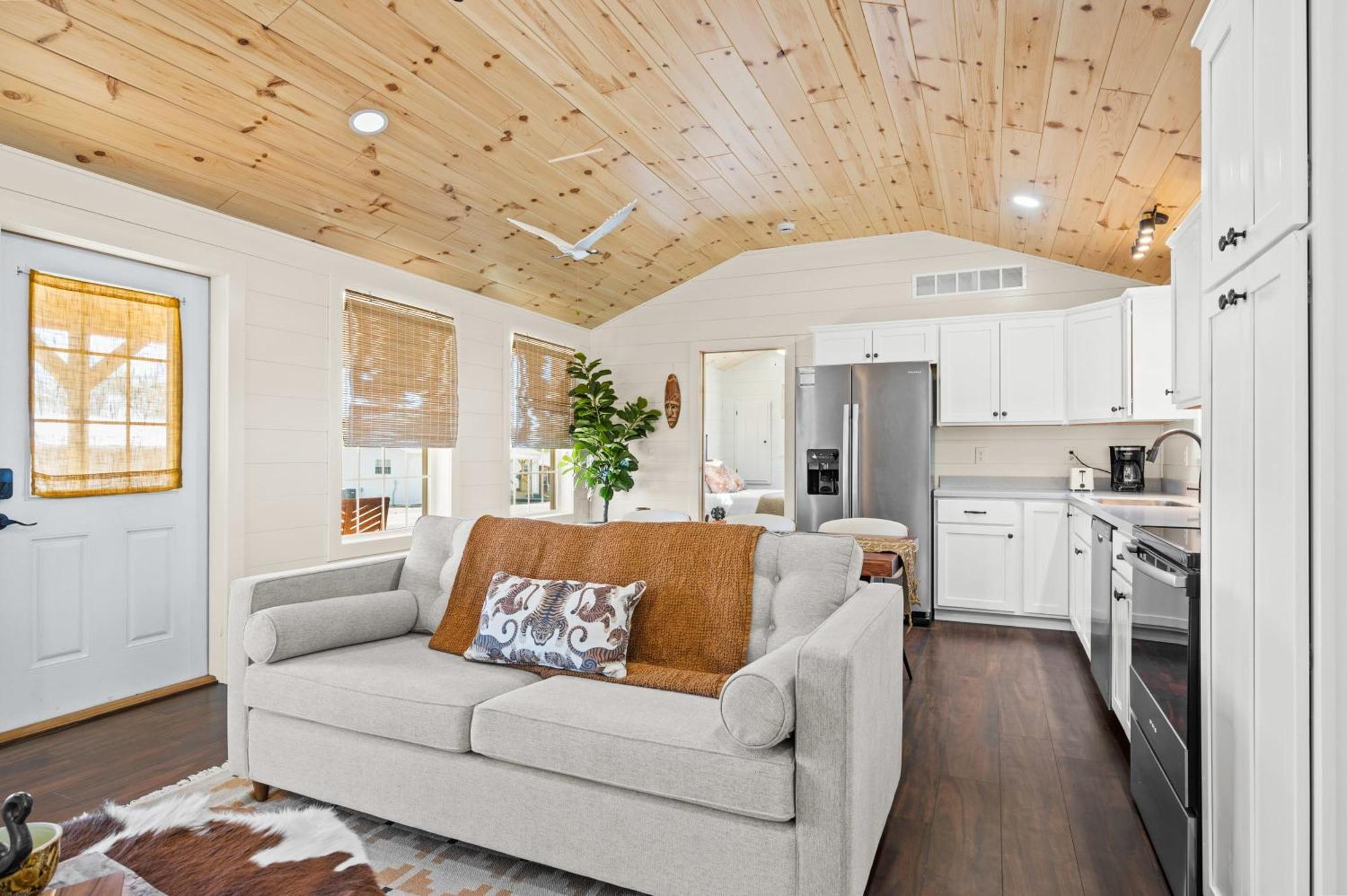 The Lodges At Eden Reserve - Cabins Near Ark Williamstown Εξωτερικό φωτογραφία